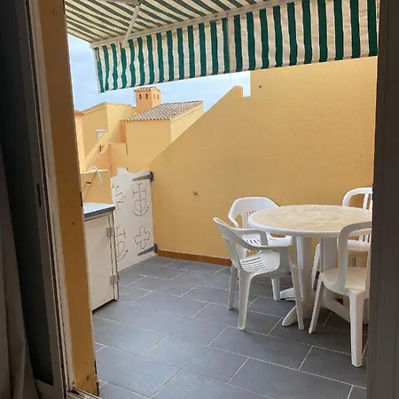 Lejlighed Joli Mezzanine Avec Parking Et Wifi La Roquille Agde