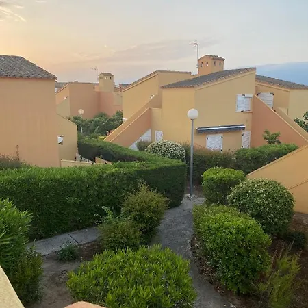 Lejlighed Joli Mezzanine Avec Parking Et Wifi La Roquille *