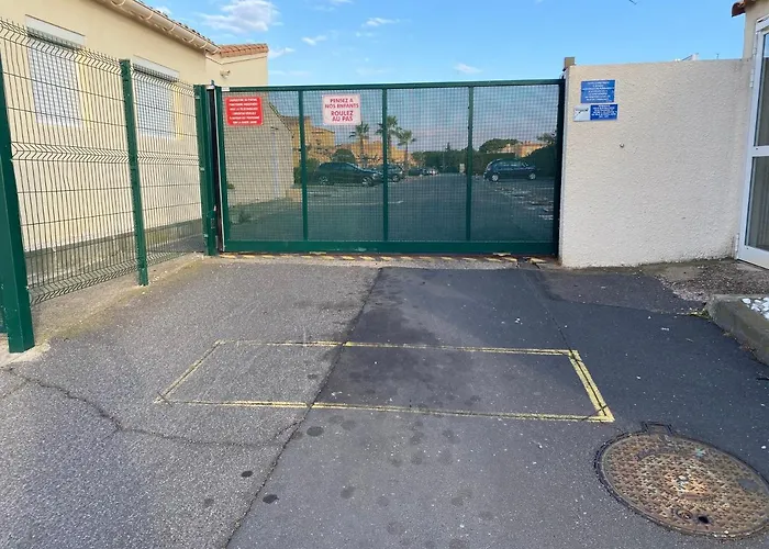 Joli Mezzanine Avec Parking Et Wifi La Roquille *